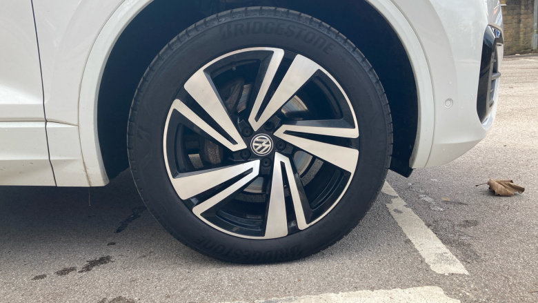 Volkswagen Touareg 3.0 V6 TDI 4Motion R-Line Tech 5dr Tip Auto Diesel Estate